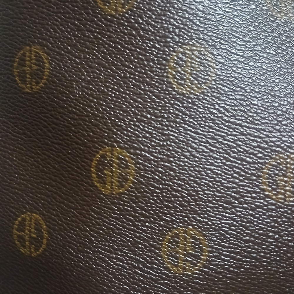 Giani Bernini Leather Shoulder Bag - Picture 6 of 11
